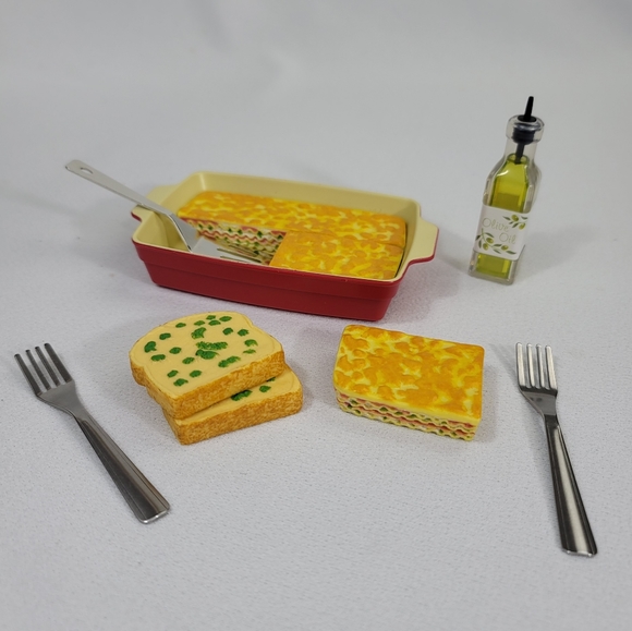 American Girl Truly Me Lasagna Dinner - Picture 1 of 10